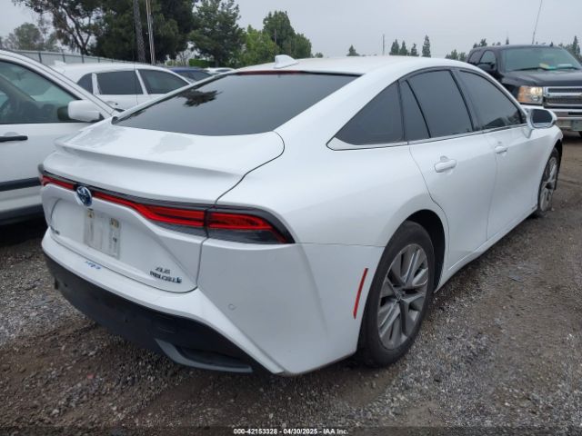 JTDAAAAA3NA006584 Toyota Mirai Xle