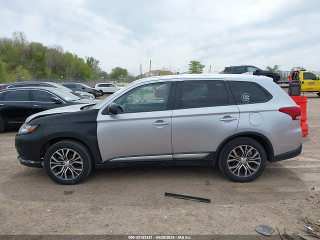 JA4AZ2A36HZ064804 Mitsubishi Outlander Es