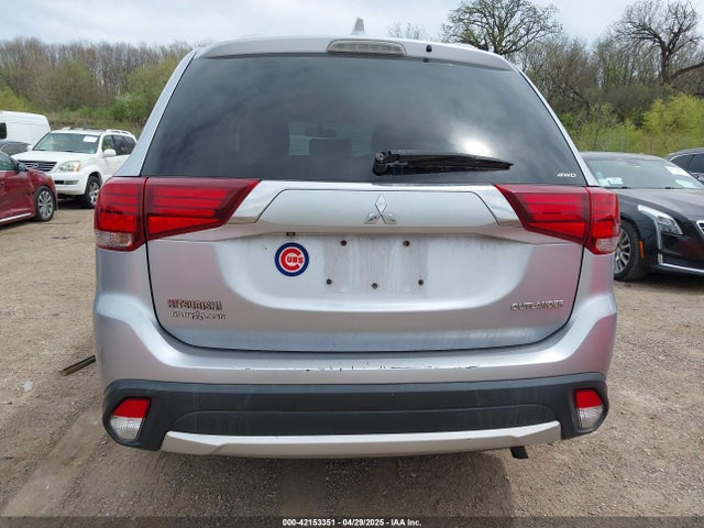 JA4AZ2A36HZ064804 Mitsubishi Outlander Es
