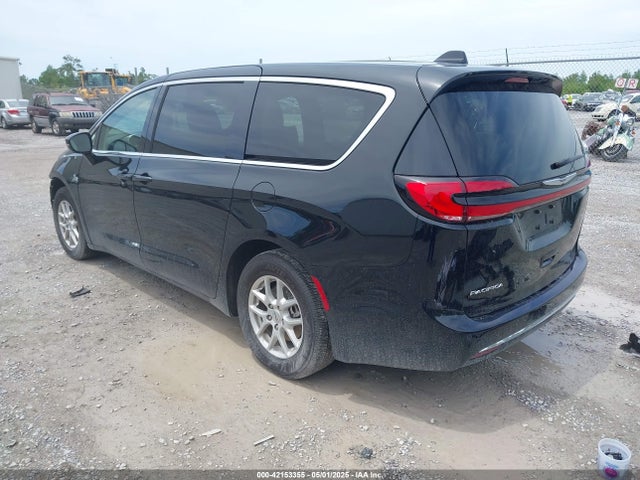 Chrysler Pacifica Touring L 2024 2C4RC1BG3RR171990 Image 3