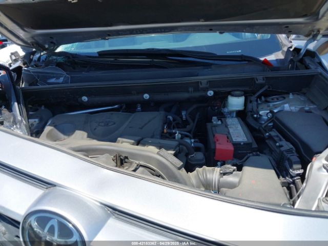 2T3H1RFV0LC081042 Toyota RAV4 LE