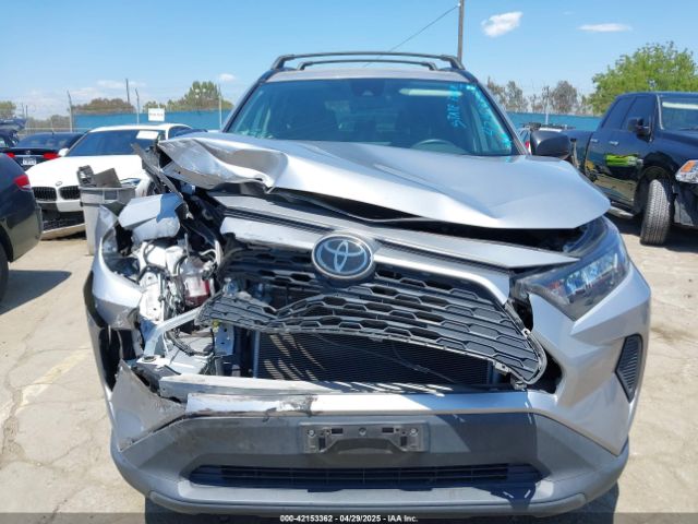 2T3H1RFV0LC081042 Toyota RAV4 LE