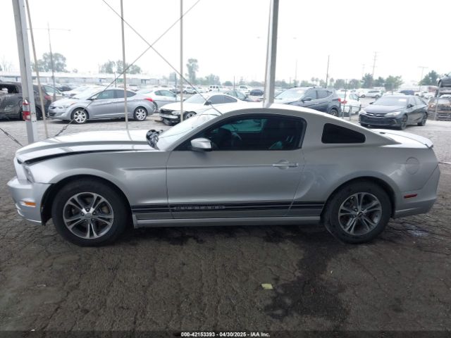 1ZVBP8AM3E5295137 Ford 2014