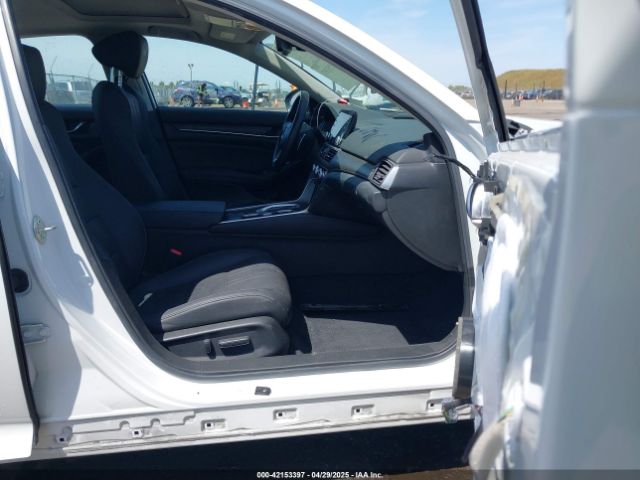 1HGCV3F98LA000043 Honda Accord Hybrid Touring