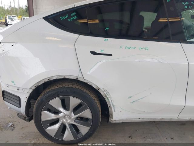 7SAYGAEE8PF809009 Tesla Model Y Awd/long Range Dual Motor All-wheel Drive