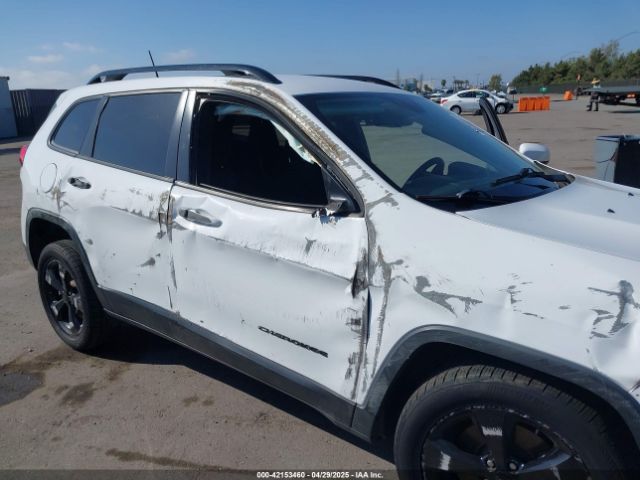 1C4PJMCB7JD602016 Jeep Cherokee Latitude 4x4