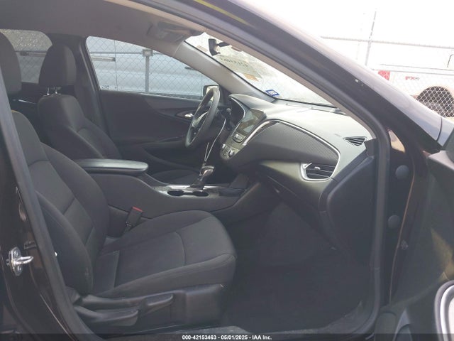 1G1ZD5ST6MF035833 Chevrolet Malibu Fwd Lt
