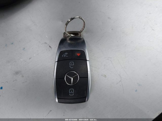 W1N0G8DBXNG110745 Mercedes-Benz Glc 300 Suv