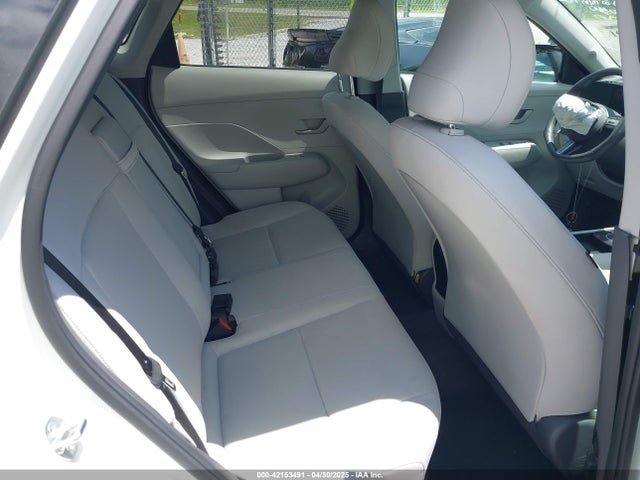 KM8HBCAB8RU074704 Hyundai Kona Sel