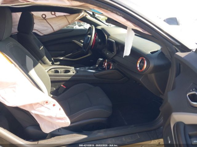 2018 CHEVROLET CAMARO 1G1FB1RS9J0190518 Photo 4