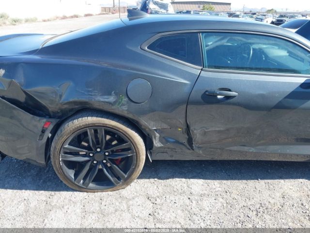 2018 CHEVROLET CAMARO 1G1FB1RS9J0190518 Photo 5