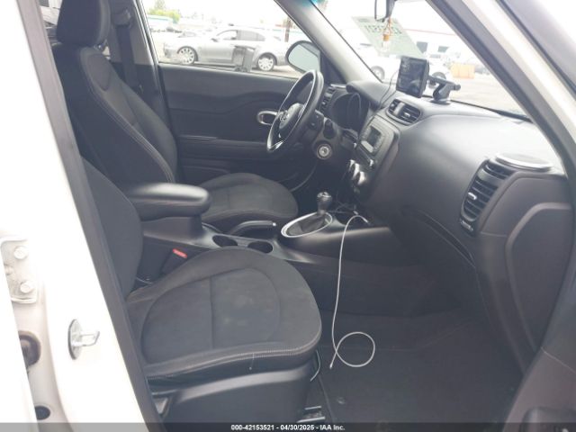KNDJN2A25E7045693 KIA Soul