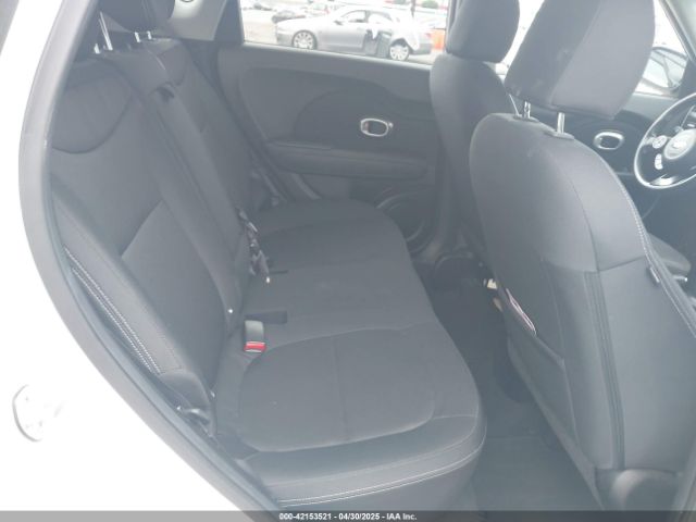 KNDJN2A25E7045693 KIA Soul