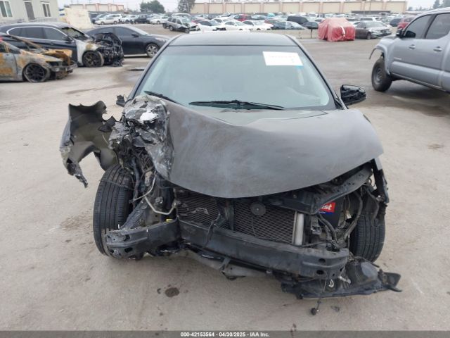 2T1BURHE6EC181782 Toyota Corolla Le Plus