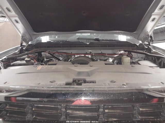 1GCVKREC1JZ151188 Chevrolet Silverado 1500 1lt
