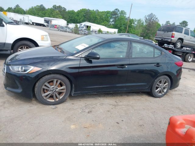 5NPD84LFXHH025729 Hyundai ELANTRA SE