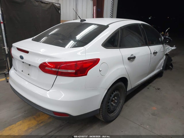 1FADP3E27HL230613 Ford FOCUS S