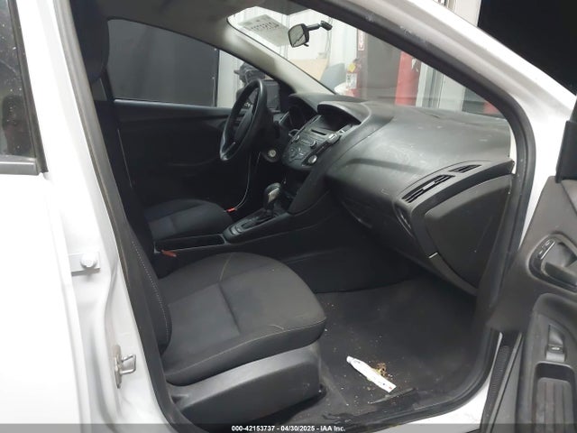 1FADP3E27HL230613 Ford FOCUS S