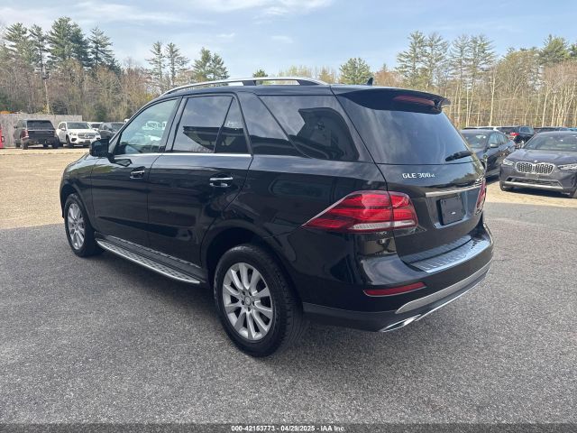 2016 MERCEDES-BENZ GLE 300D 4JGDA0EB1GA754971 Photo 2