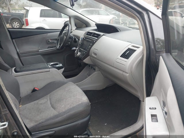 JTDZN3EU5GJ052489 Toyota Prius V Two