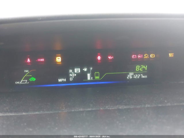 JTDZN3EU5GJ052489 Toyota Prius V Two