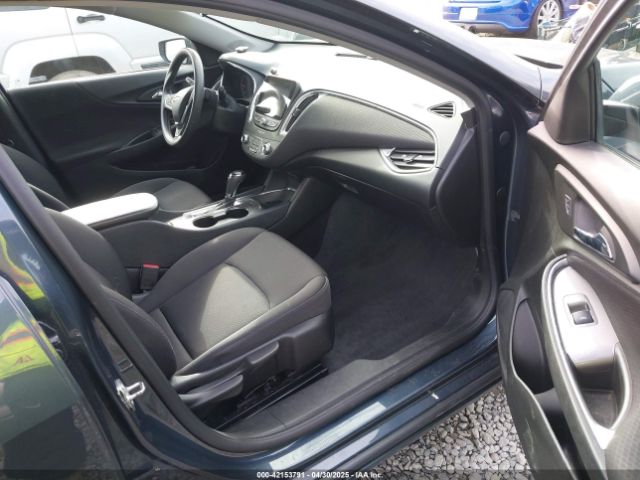1G1ZD5ST6KF142877 Chevrolet MALIBU LT