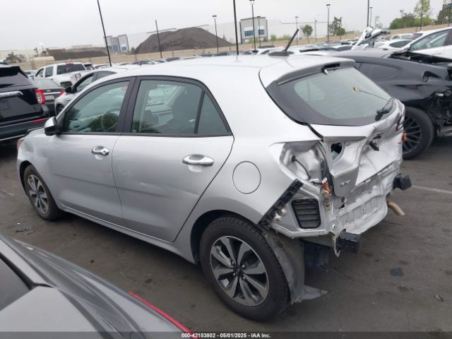 3KPA25AD1ME420750 KIA Rio 5-door S