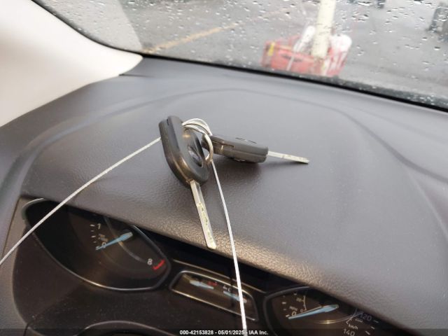 1FADP3K21FL211511 Ford FOCUS SE