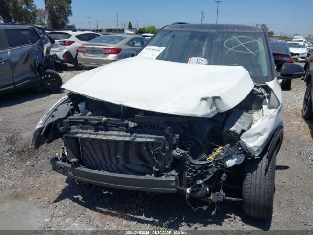 KNDEU2AA9N7293070 KIA SELTOS S