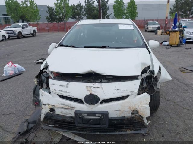 JTDKN3DU7F1987644 Toyota Prius Two