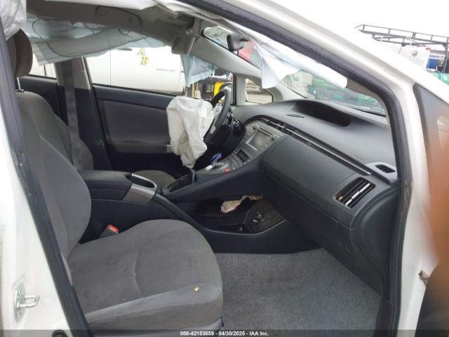 JTDKN3DU7F1987644 Toyota Prius Two