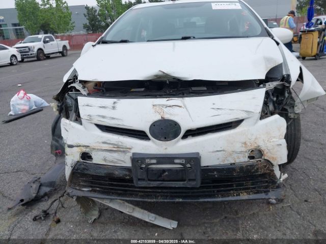 JTDKN3DU7F1987644 Toyota Prius Two