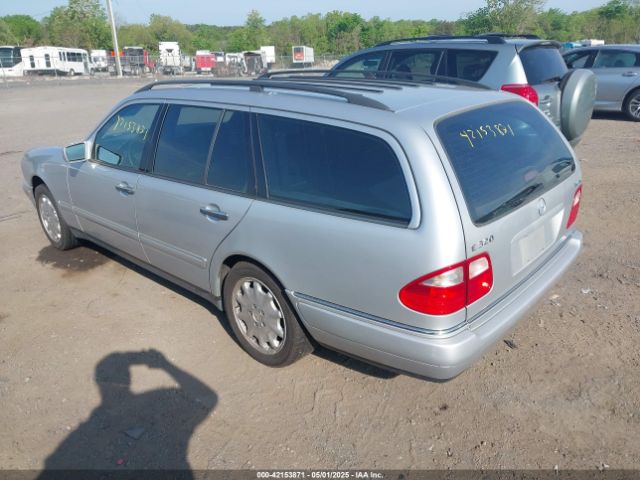 1999 MERCEDES-BENZ E 320 WDBJH82F9XX017330 Photo 2