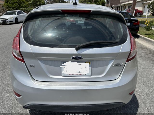 3FADP4EJ8FM167515 Ford FIESTA SE