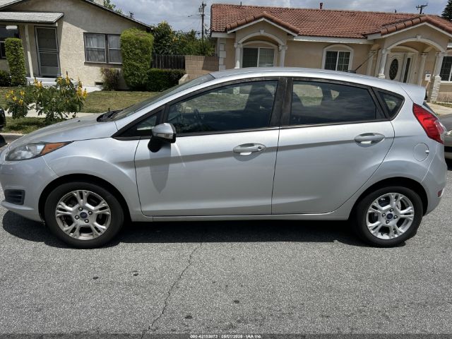 3FADP4EJ8FM167515 Ford FIESTA SE