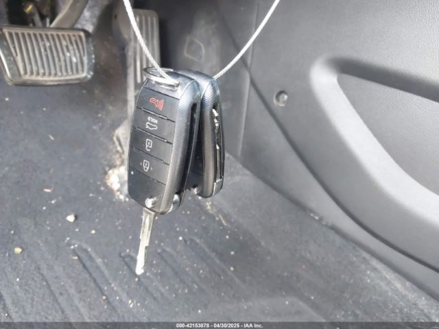 3KPFK4A71JE227777 KIA FORTE LX