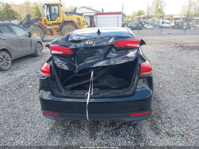 3KPFK4A71JE227777 KIA FORTE LX