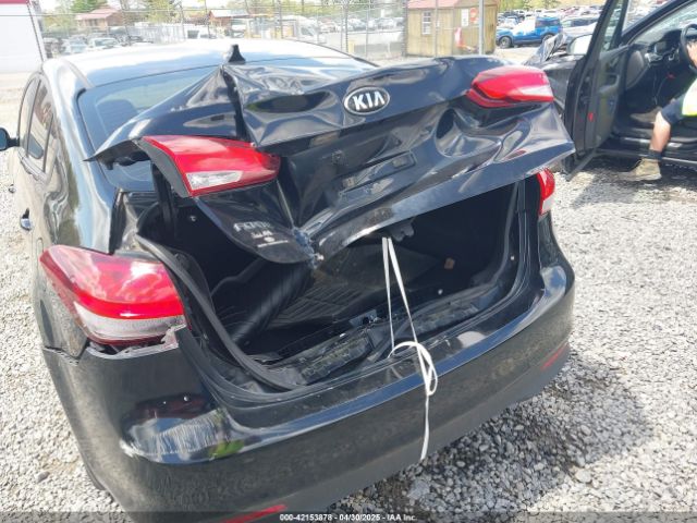 3KPFK4A71JE227777 KIA FORTE LX