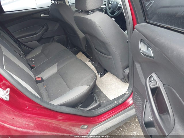 1FADP3K26EL333909 Ford FOCUS SE