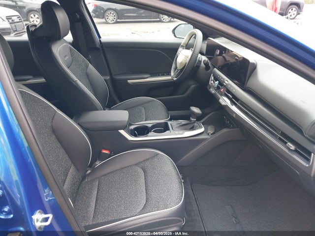 3KPFW4DE5SE086020 KIA K4 Gt-line
