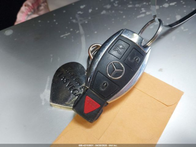 55SWF4JB2GU149942 Mercedes-Benz C 300 Luxury/sport