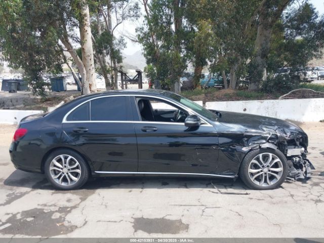 55SWF4JB2GU149942 Mercedes-Benz C 300 Luxury/sport