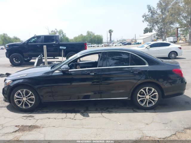 55SWF4JB2GU149942 Mercedes-Benz C 300 Luxury/sport