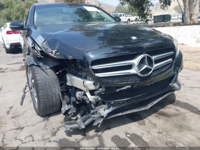 55SWF4JB2GU149942 Mercedes-Benz C 300 Luxury/sport