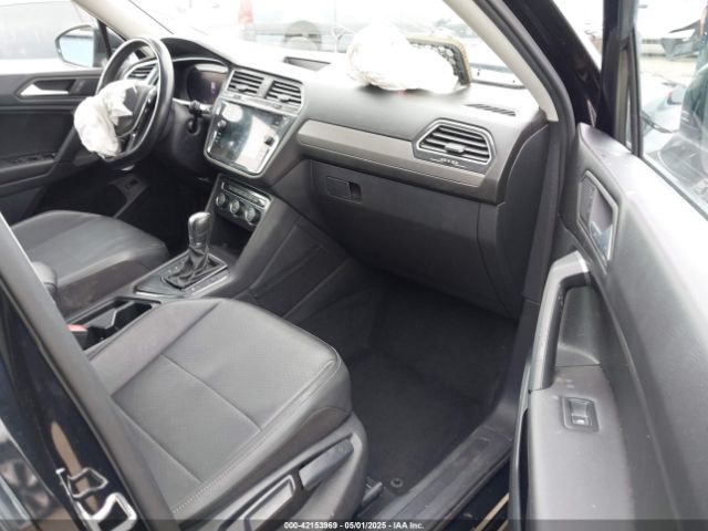 3VV3B7AX9KM006585 Volkswagen Tiguan 2.0t Se/2.0t Sel/2.0t Sel R-line/2.0t Sel R-line Black