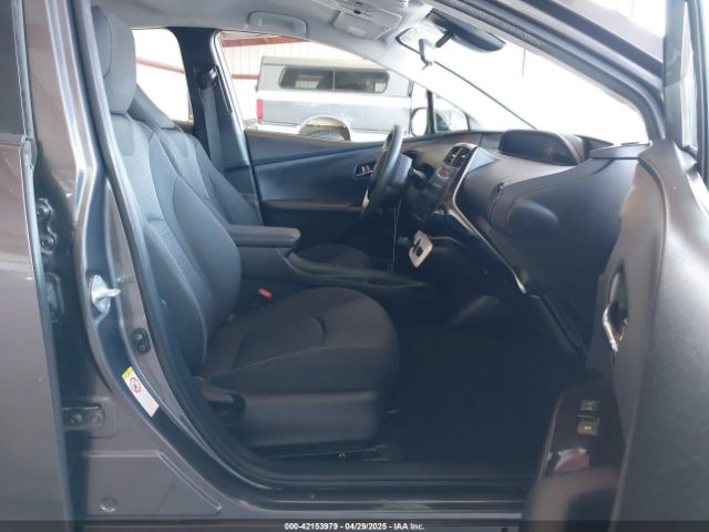 JTDKBRFU6H3578275 Toyota Prius Two