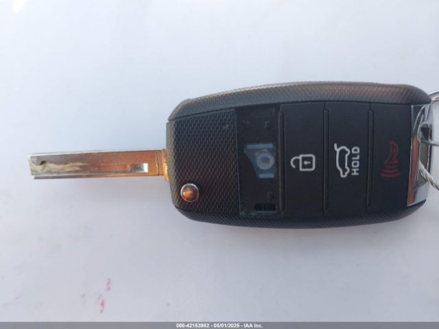 5XYPG4A59GG055448 KIA Sorento 3.3l Lx