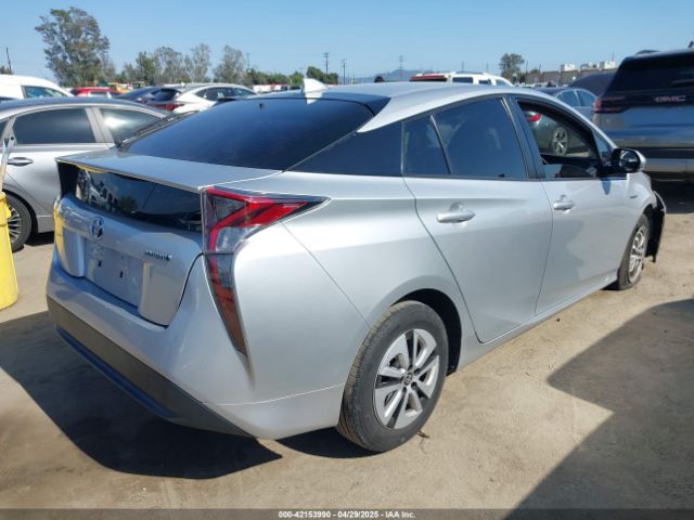 JTDKARFUXH3030573 Toyota Prius Three