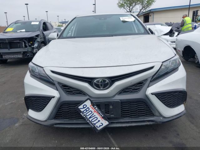 4T1G11AK5NU054097 Toyota CAMRY SE