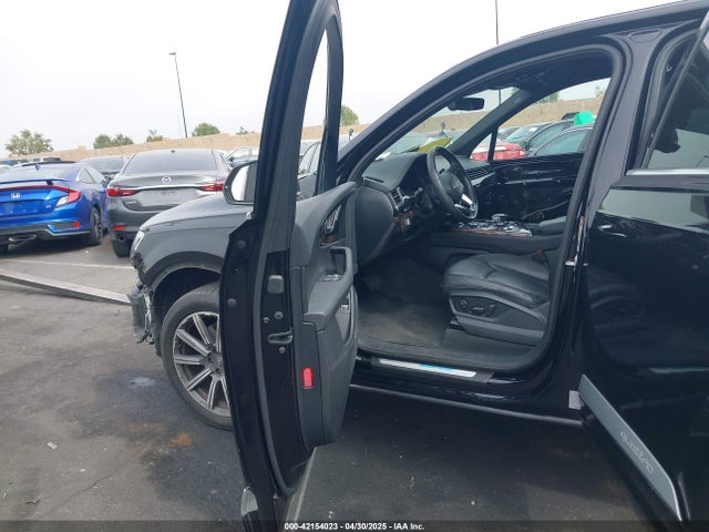 WA1LAAF72HD014498 Audi Q7 3.0t Premium